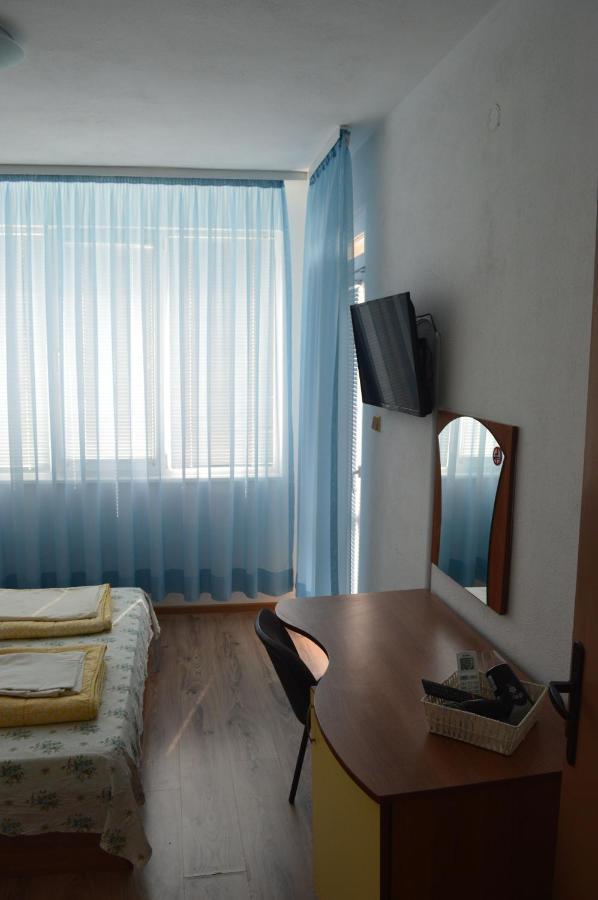 Hotel Yanis Tschernomorez Exterior foto