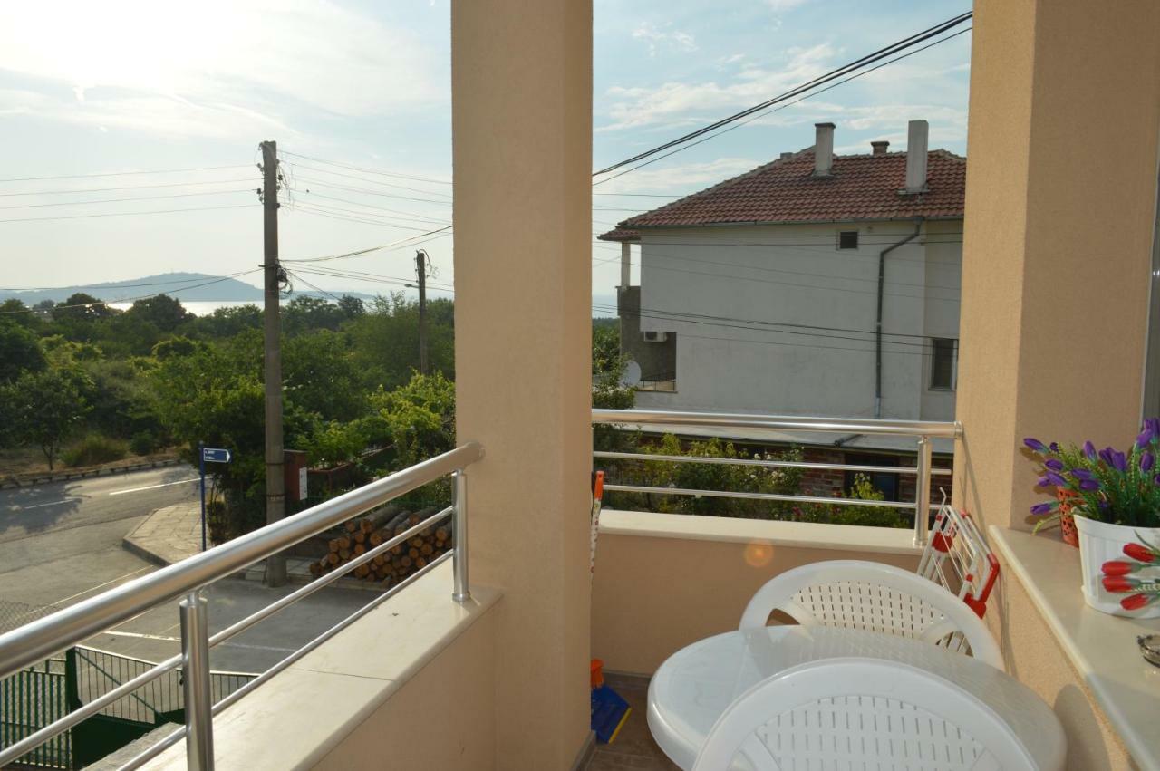 Hotel Yanis Tschernomorez Exterior foto