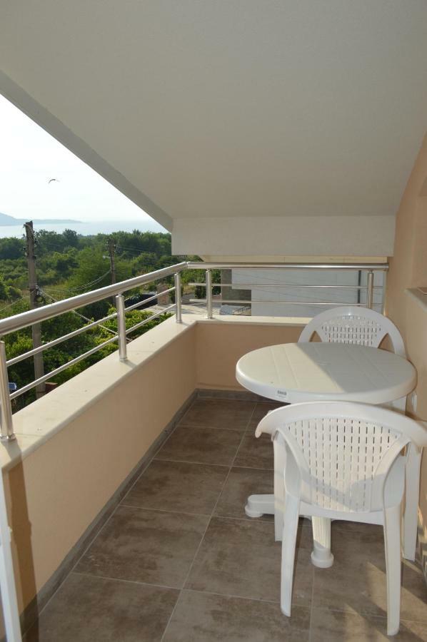 Hotel Yanis Tschernomorez Exterior foto