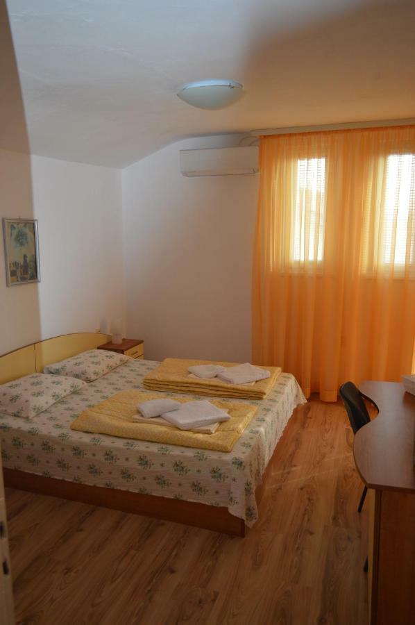Hotel Yanis Tschernomorez Exterior foto